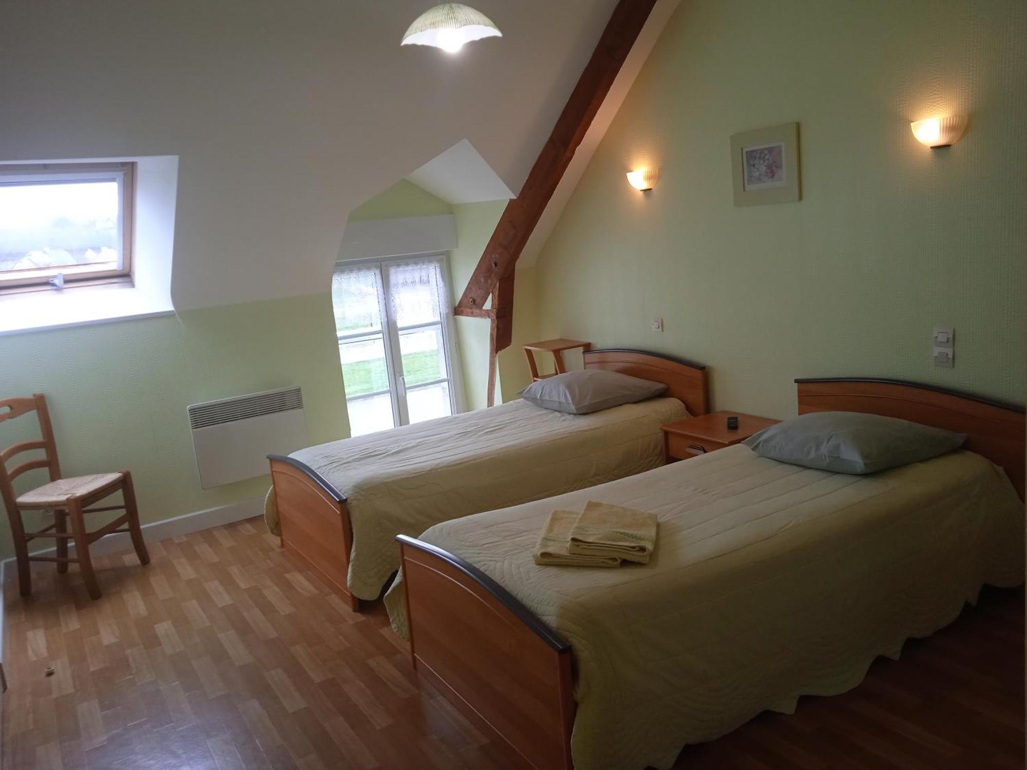 Chambres D'Hotes Le Petit Angle Saint-Broladre Bagian luar foto